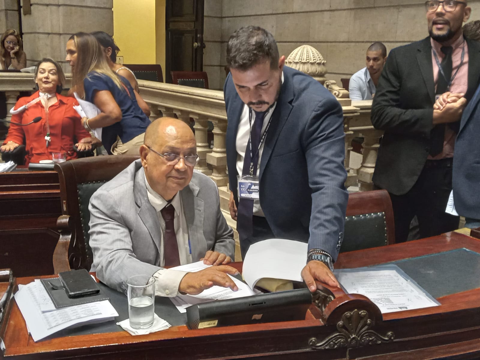 Vereador Célio Lupparelli em atuação na Câmara de Vereadores do Rio de Janeiro | Imagem reprodução Facebook