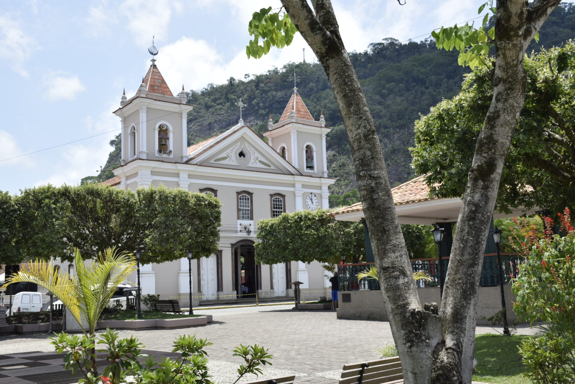 Praça principal de Duas Barras | Foto: Rogério Silva