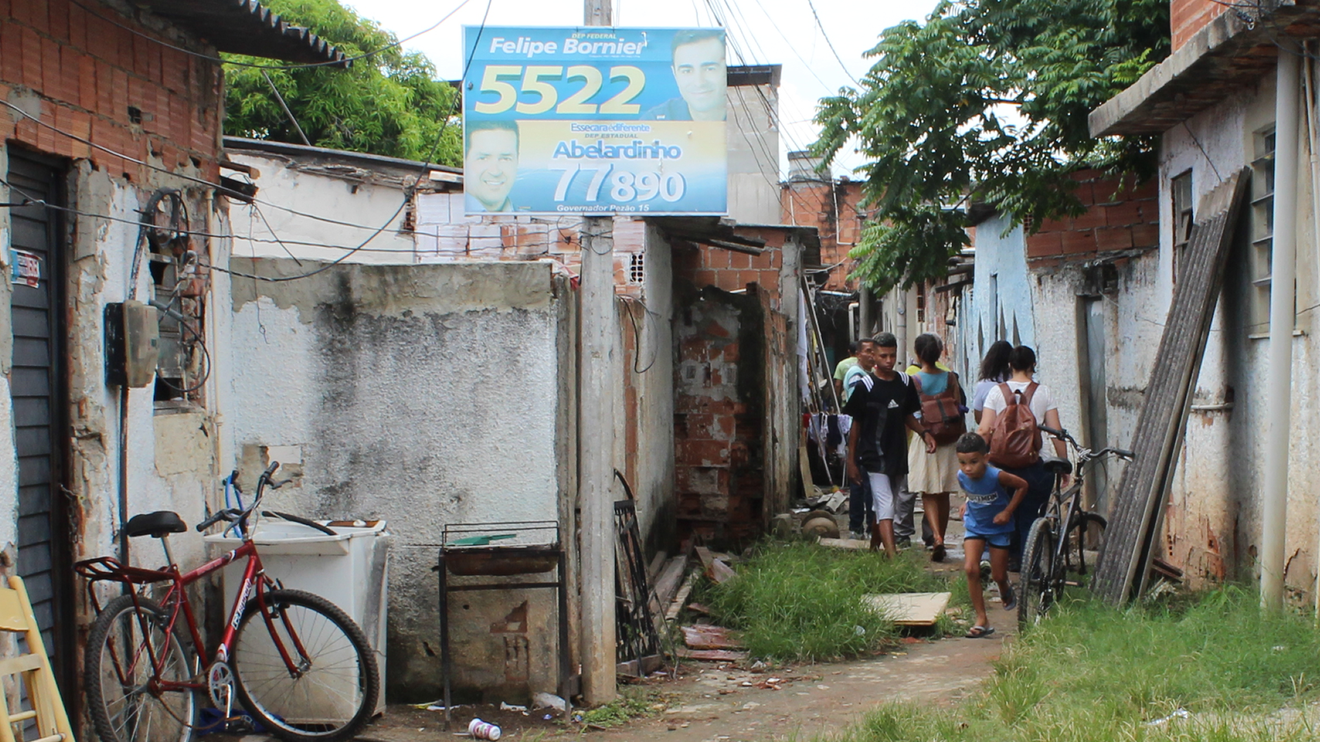 Comunidade do Curral Falso sofre com falta de urbanização e saneamento | Foto Rogério Silva