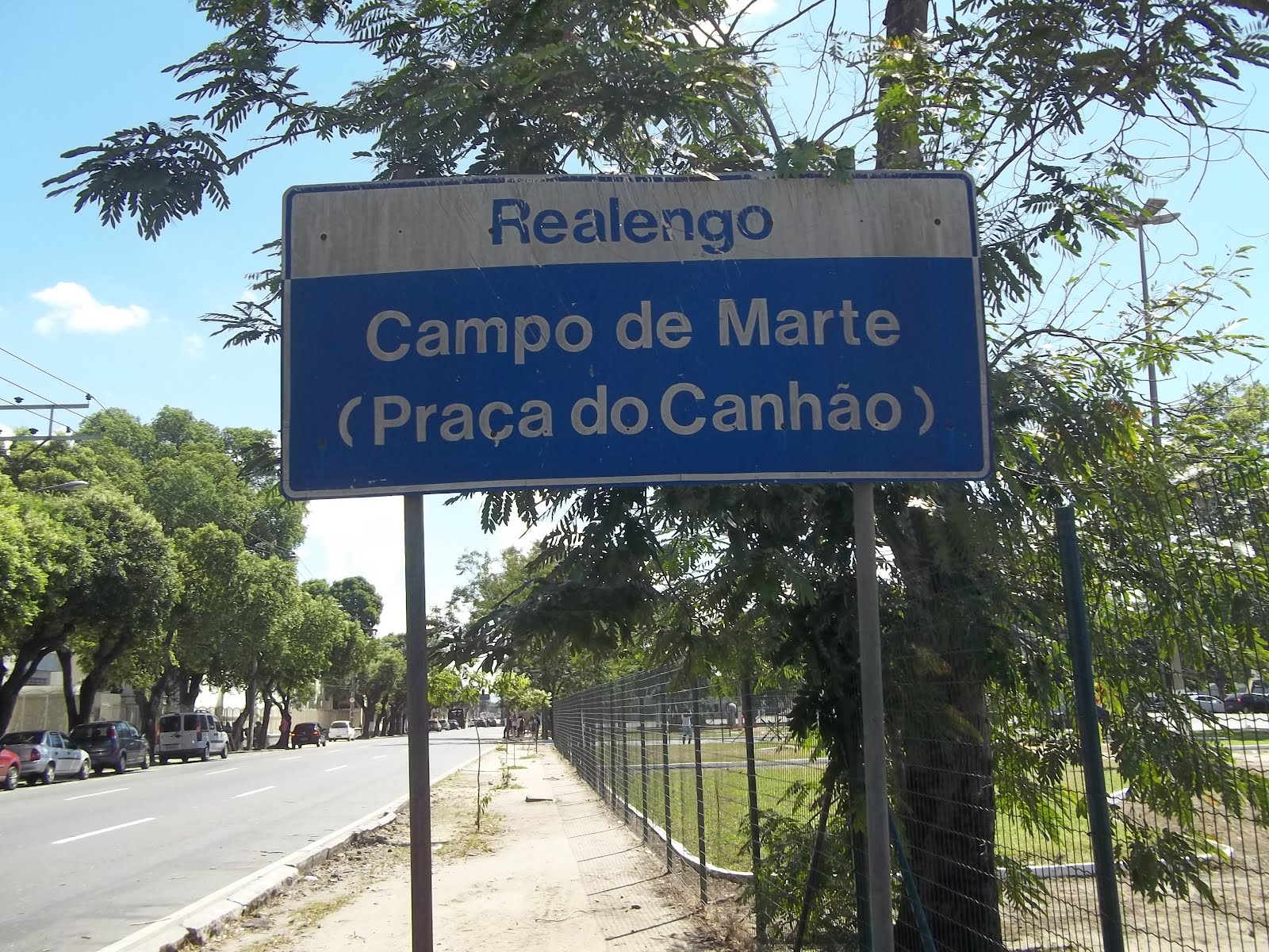 Praça do Canhão na entrada pricipal do bairro de Realengo | Imagem Rogério Silva